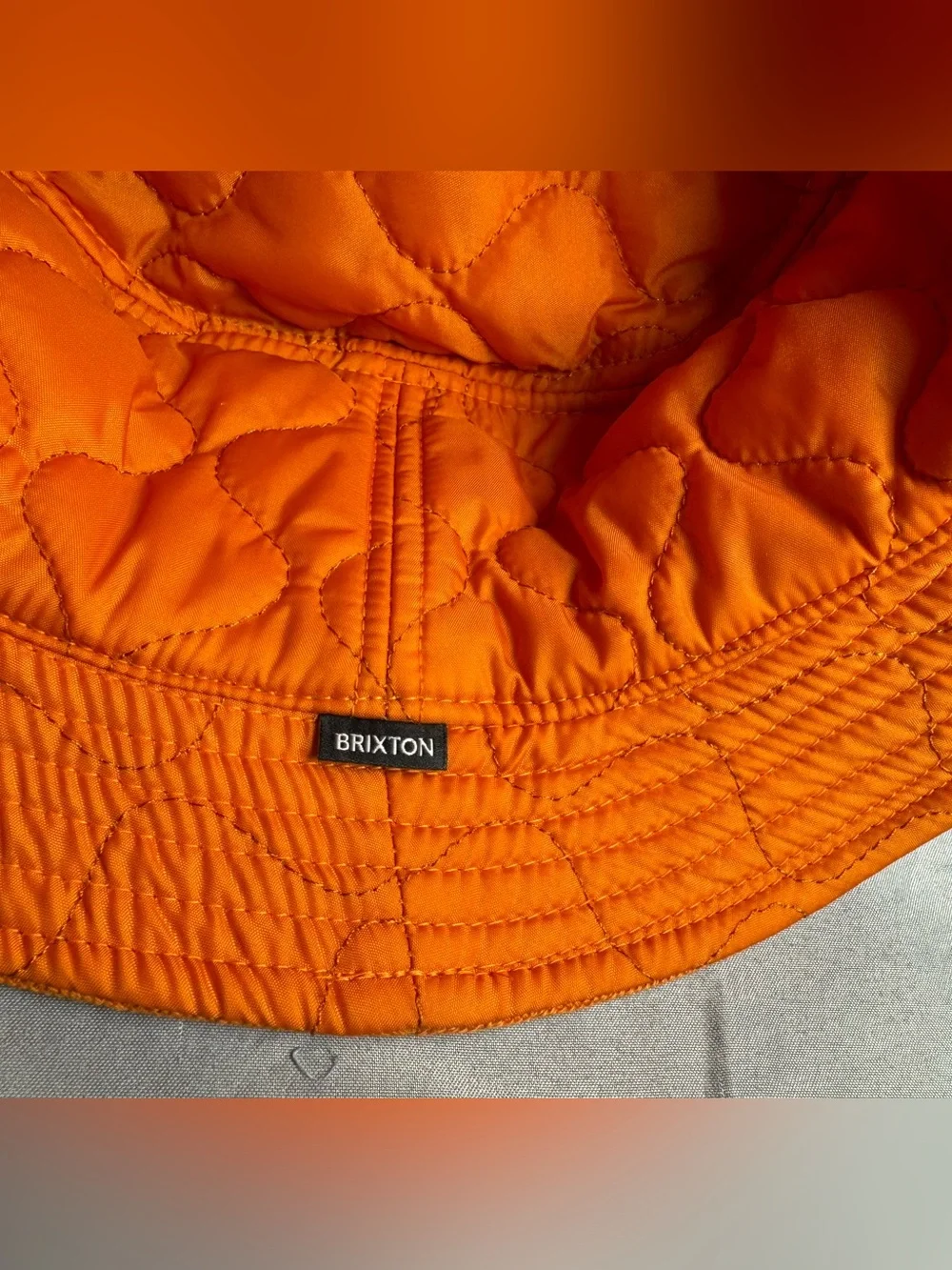Brixton Reversible Orange Bucket Hat Quilted nylon and Cotton Canva Blokecore un